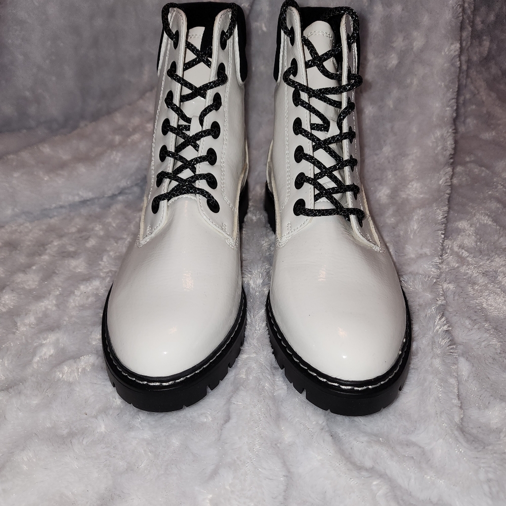 Ankle boots